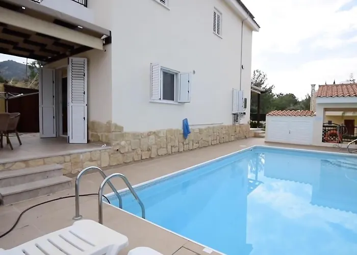 Casa de Férias Fab Sea And Mountain View Villa, Walking Distance From The Sandy Yialia