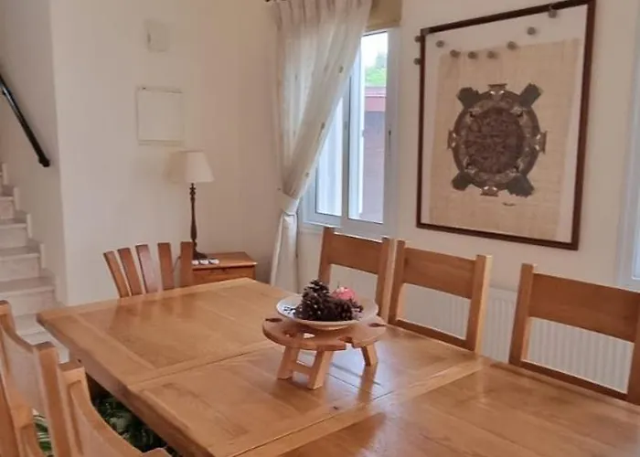 Casa de Férias Fab Sea And Mountain View Villa, Walking Distance From The Sandy *