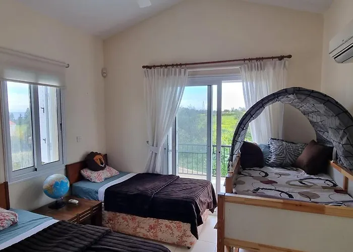 Fab Sea And Mountain View Villa, Walking Distance From The Sandy