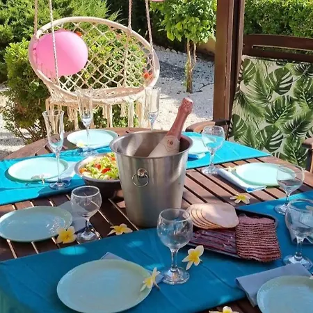 Fab Sea And Mountain View Villa, Walking Distance From The Sandy Ferienhaus *