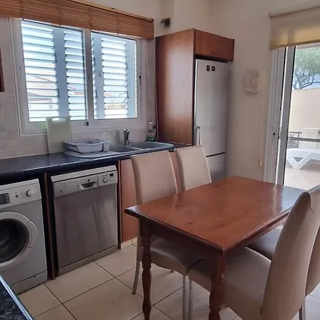 Fab Sea And Mountain View Villa, Walking Distance From The Sandy 펜션