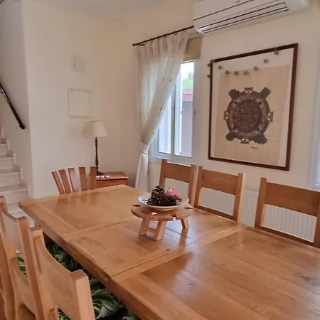 בית נופש Fab Sea And Mountain View Villa, Walking Distance From The Sandy *