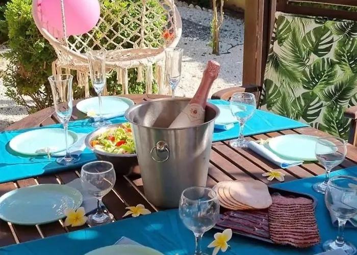 Fab Sea And Mountain View Villa, Walking Distance From The Sandy Vakantiehuis *